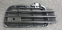 Решетка переднего бампера правая часть 7P68546629B9 Polcar