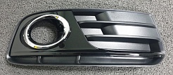 Накладка противотуманной фары правая 8R0807682G (13X227-2) Audi Q5 2012-2016